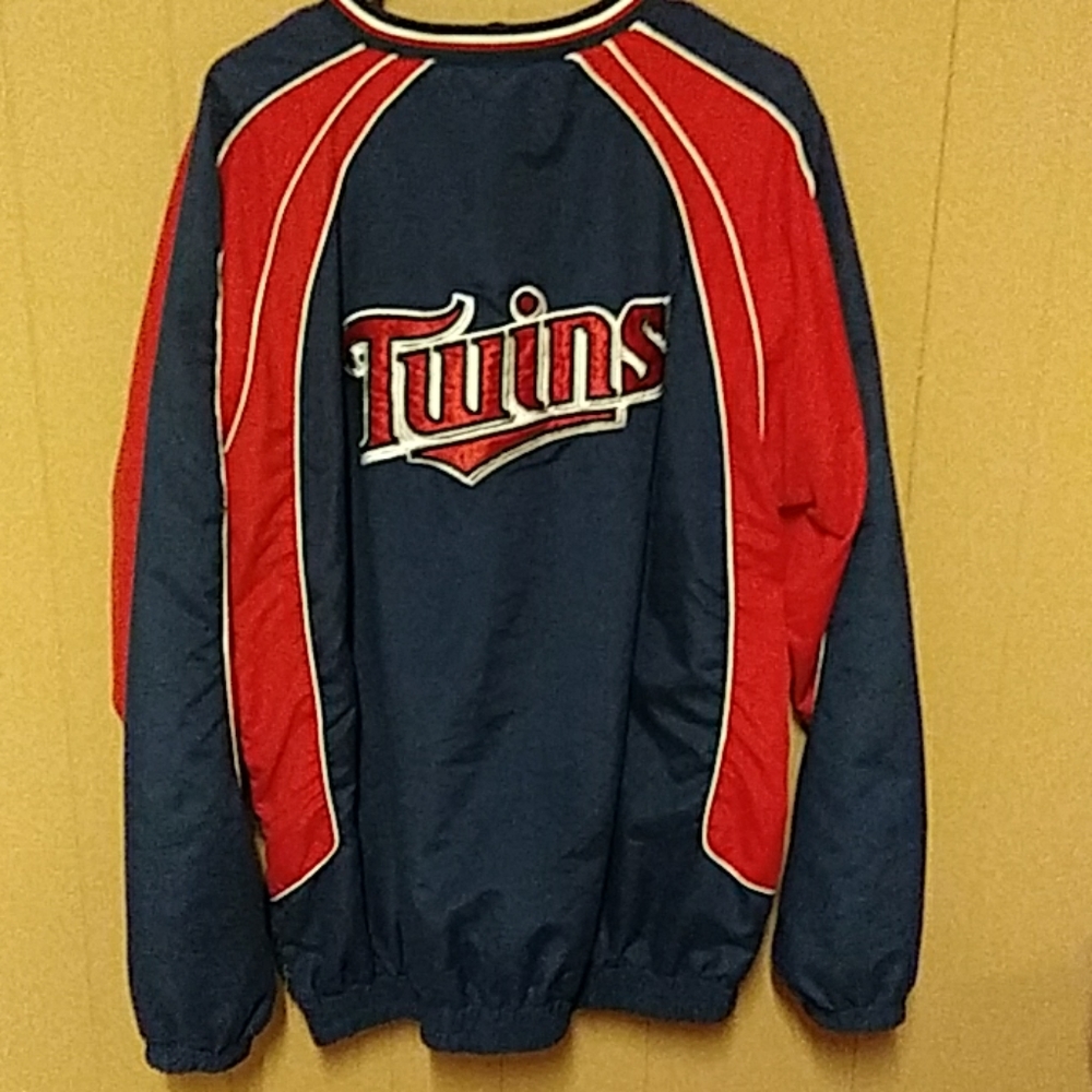 MLB Genuine Merchandise Minnesota Twins Pullover - Picture 2 of 6
